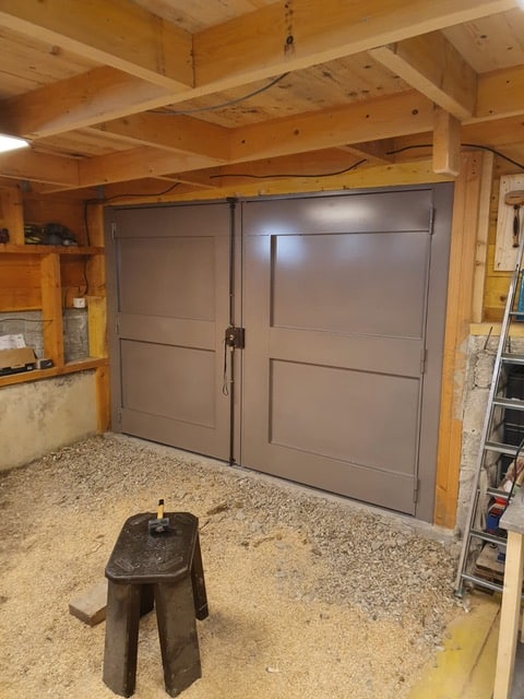pose porte garage 3 points exterieur